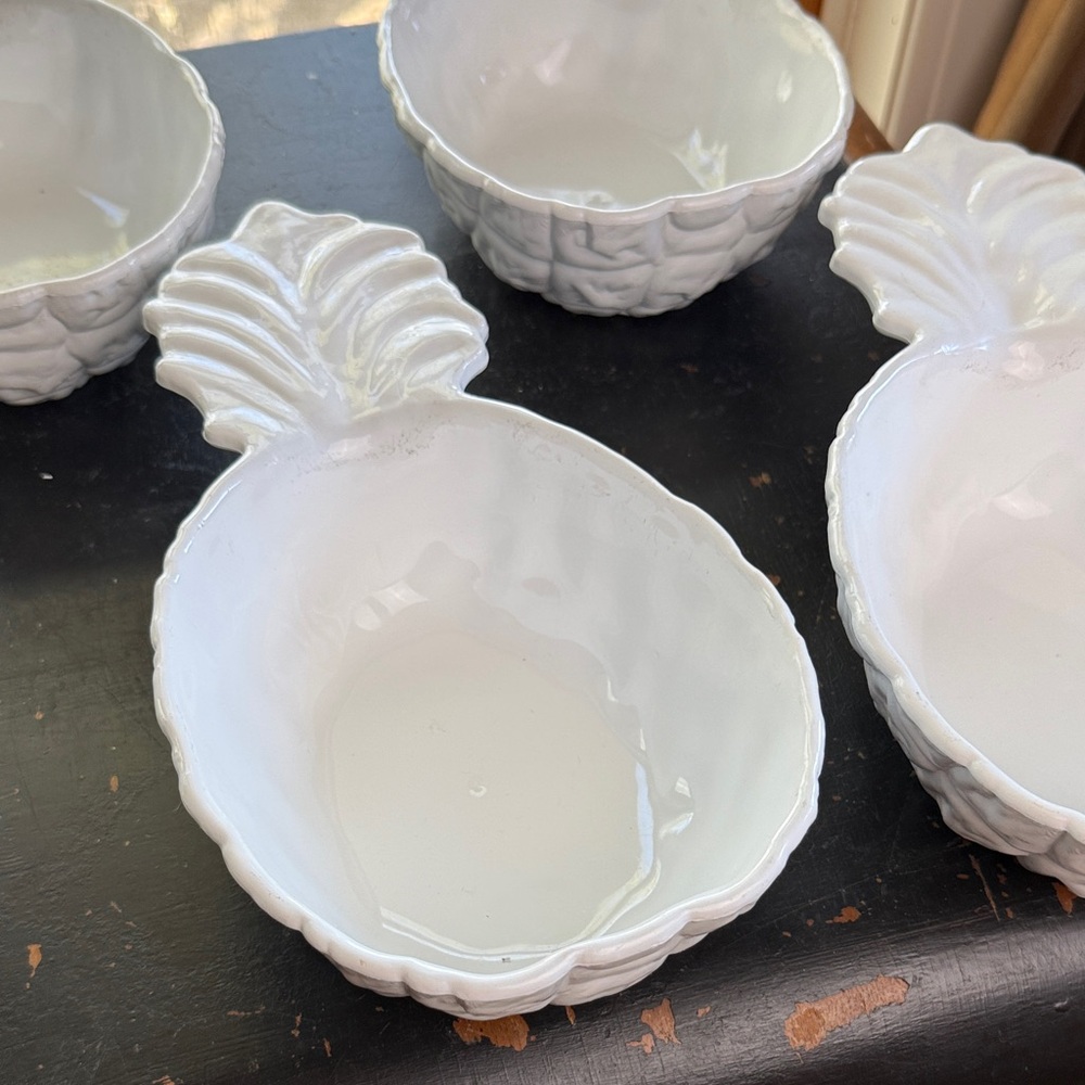 White Pineapple-Shaped Plastic Bowls Vintage 4 Piece